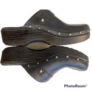 Abeo Bio System Black Leather Shoe Clogs Silver Studs Made in Brazil Size 8N